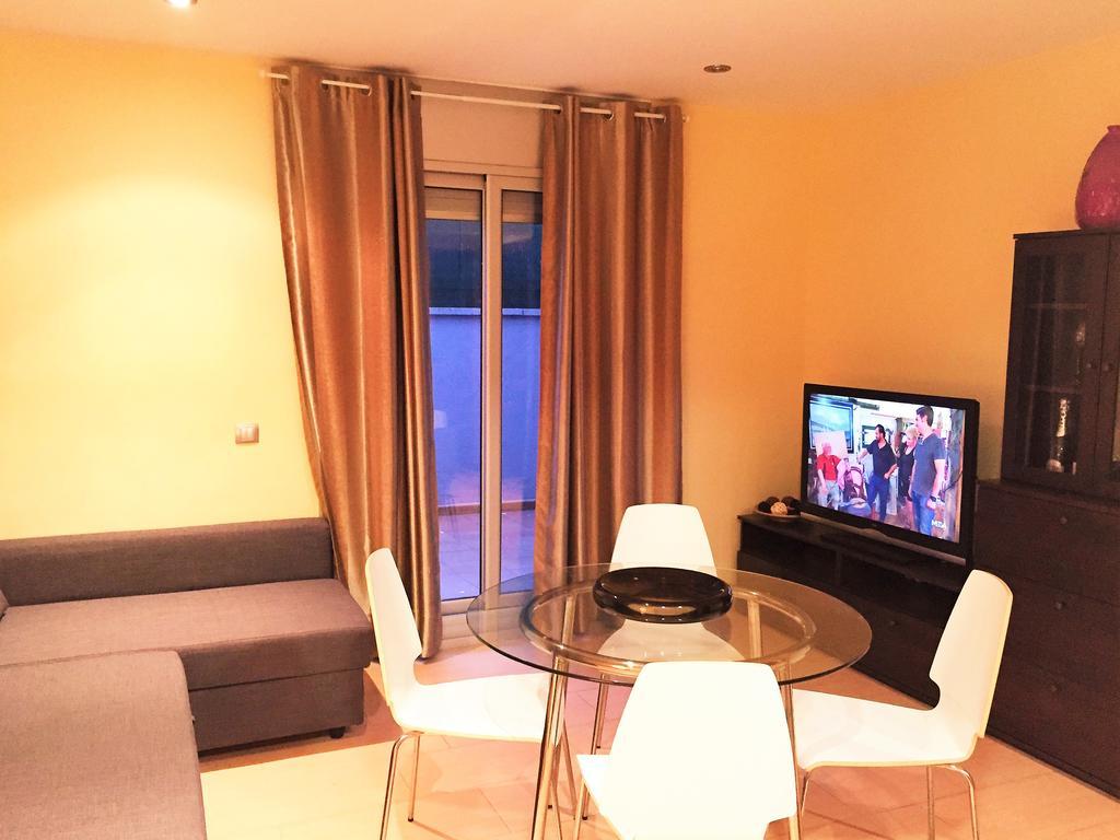 Lloret Beach Apartments Λορέτ Ντε Μαρ Δωμάτιο φωτογραφία